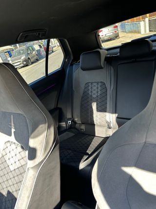 Volkswagen Golf 2021