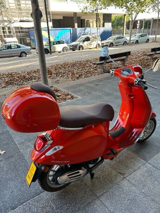 Ciclomotor Vespa Primavera 50cc 4T
