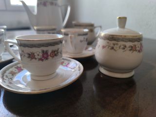 Juego café porcelana 12 tazas