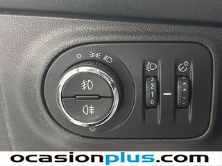 Opel Corsa 1.4 GLP Selective 66 kW (90 CV)