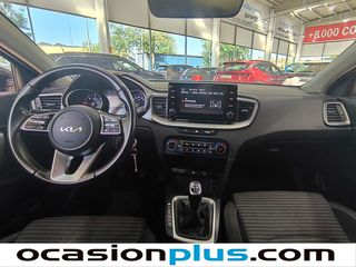 Kia Ceed 1.6 MHEV iMT Drive 100 kW (136 CV)