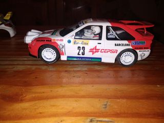 Coche Scalextric Ford Escort