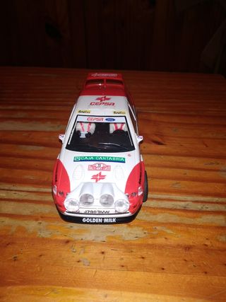 Coche Scalextric Ford Escort
