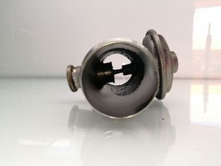VALVULA EGR BMW SERIE 1 LIM. (F20/F21) 118D (2)