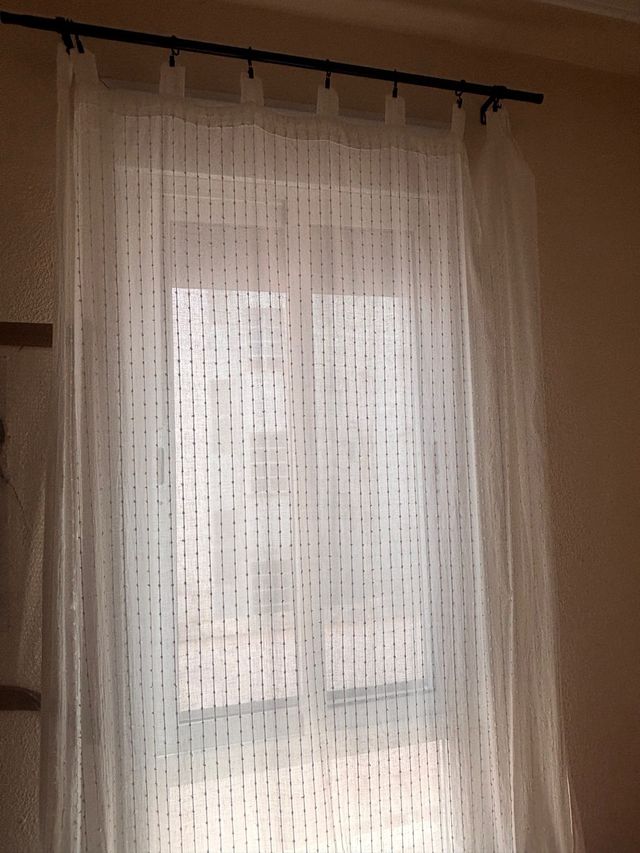visillo transparente blancos con barra negra