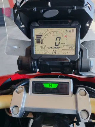 Honda X-ADV 750 (750cc) - Impecable