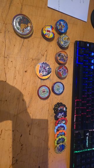 Tazos Yu-Gi-Oh! e Pokemon novos!
