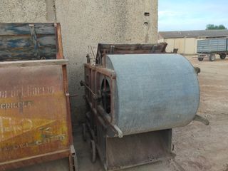 Trilladora antigua de trigo