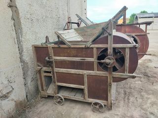 Trilladora antigua de trigo