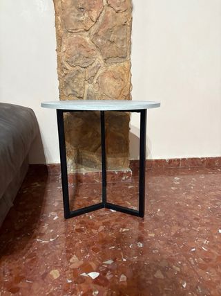 Mesa redonda industrial - metal y madera