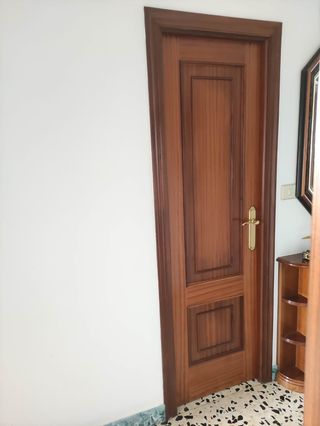 Puerta Sapelly 62 - Izquierda
Sin manilla.
