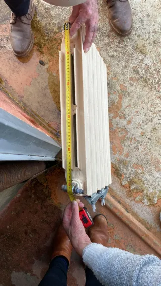 Radiador antiguo blanco - metal