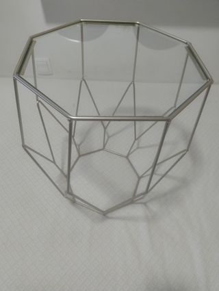 Tavolino da caffè in vetro e metallo. Maison du Monde.