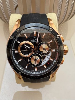 Reloj Jaguar cronógrafo negro y dorado