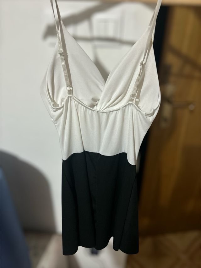 Vestito estivo bianco e nero