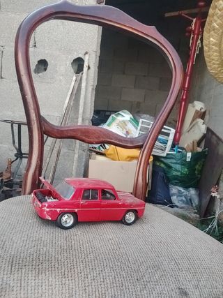 Renault 8 Gordini - Coche antiguo