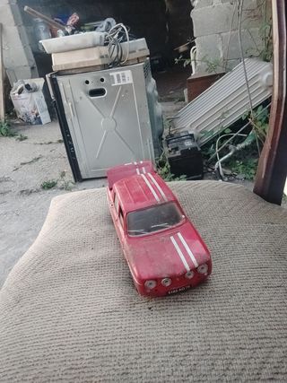 Renault 8 Gordini - Coche antiguo