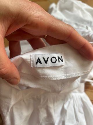 Blusa bianca maniche a sbuffo