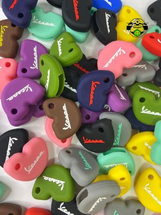 Funda de silicona para llaves Vespa