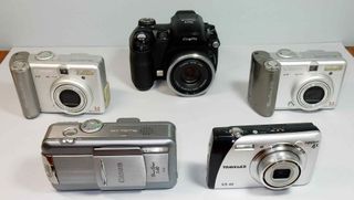 1163-Lote 5 Camaras digitales-Canon-Fuji-Traveler