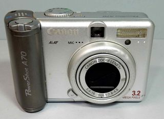 1163-Lote 5 Camaras digitales-Canon-Fuji-Traveler