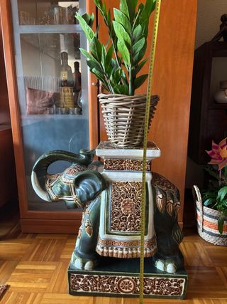Soporte macetas elefantes vintage de cerámica.