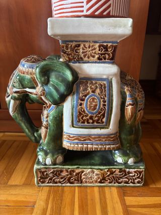 Soporte macetas elefantes vintage de cerámica.