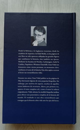 -> Libro de historia César Vidal