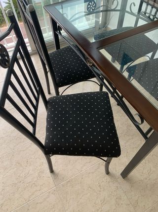 Mesa comedor 4 sillas - cristal y metal 
