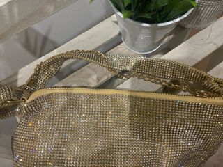 Bolso dorado brillante