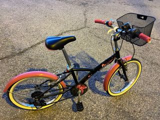 Bicicleta niña Btwin 500 original negra y rosa .