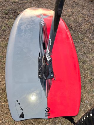 Tabla Wing Foil Naish y foil sabfoil