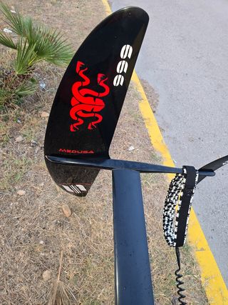 Tabla Wing Foil Naish y foil sabfoil