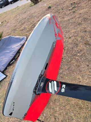 Tabla Wing Foil Naish y foil sabfoil