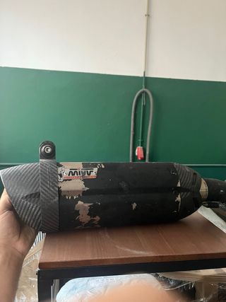 Escape Mivv Yamaha R6 carbono