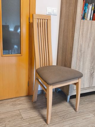 6 Sillas de
comedor madera marrón