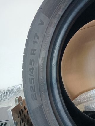 Pneumatici Continental - 225/45/17