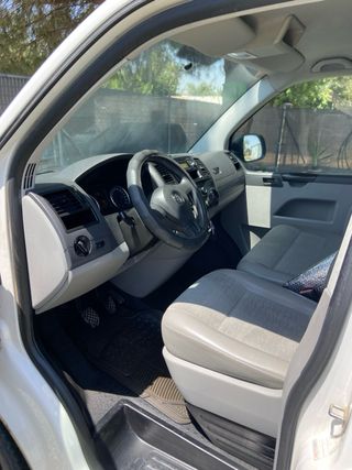 Volkswagen Transporter T5 2012