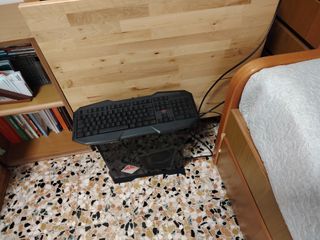 pc fisso piatto ultimo modello nuovo e completo