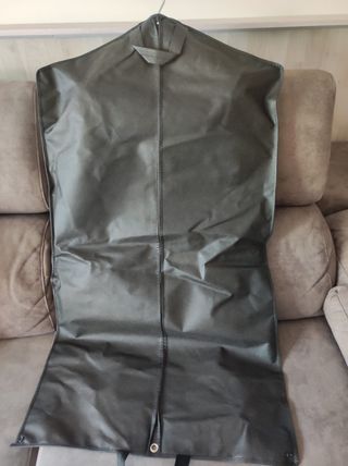 Traje negro hombre