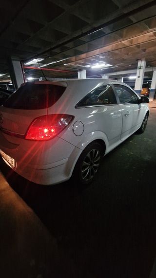 Opel Astra 2010