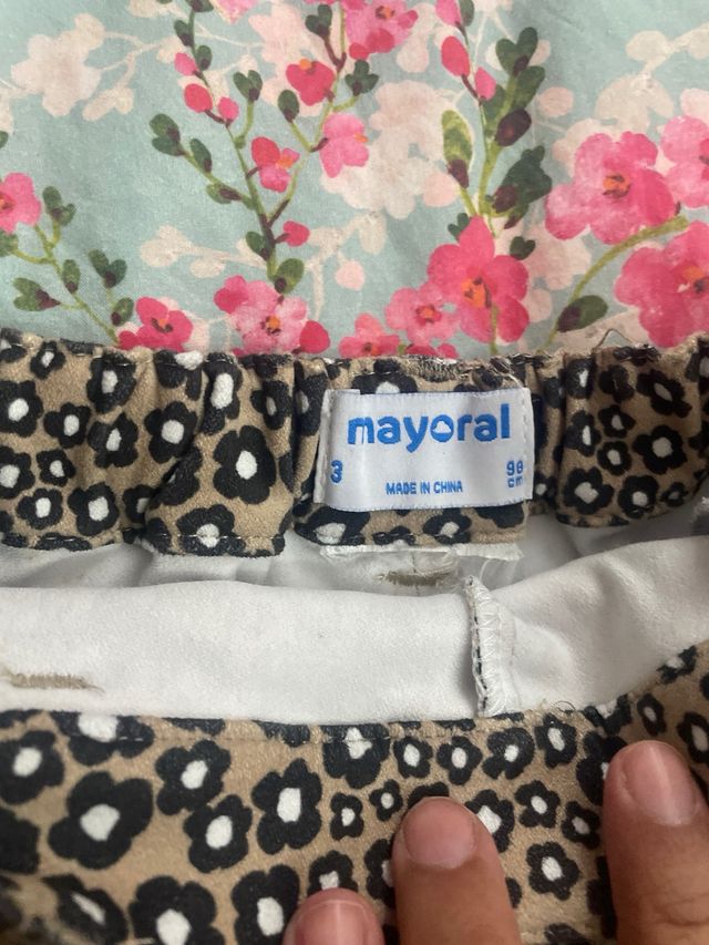 Falda niña mayoral 3 años - flores