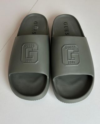 Chanclas Guess - Verde Oliva - #45-46