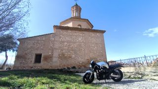 Yamaha FZS 600 Fazer - 2001 Cafe Racer única