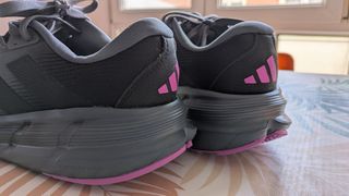 Adidas Questar 3 - Zapatillas Gris/Morado.