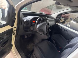 Peugeot Bipper 2011