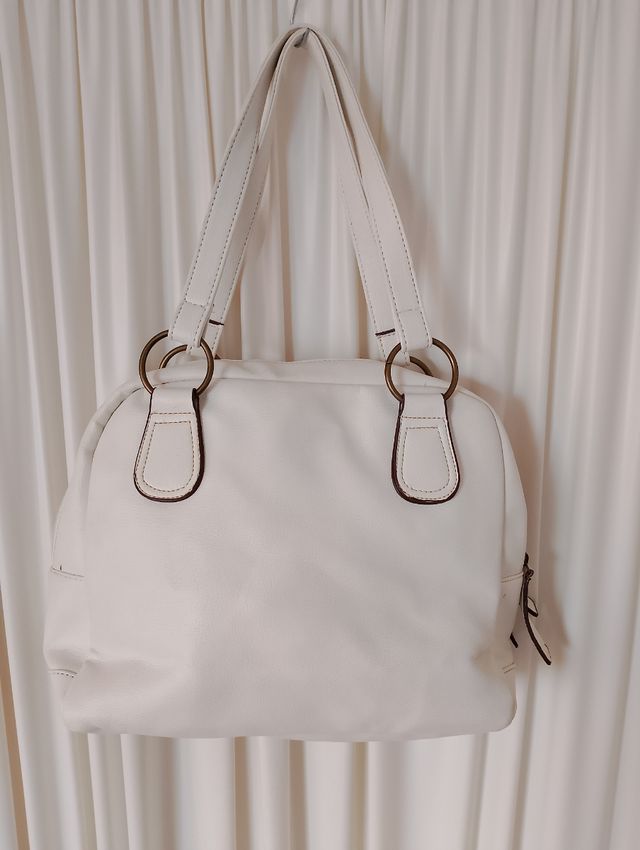 Bolso blanco acolchado