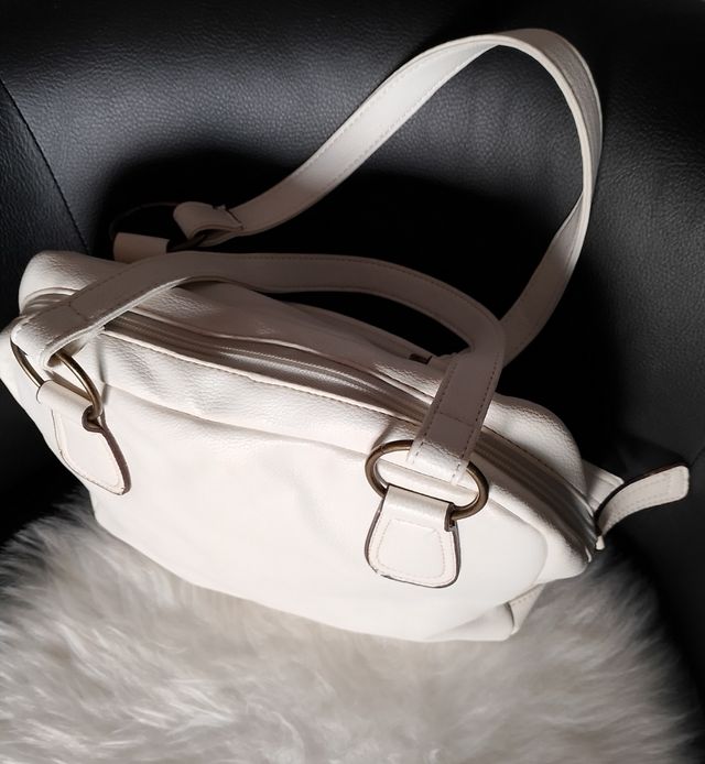 Bolso blanco acolchado