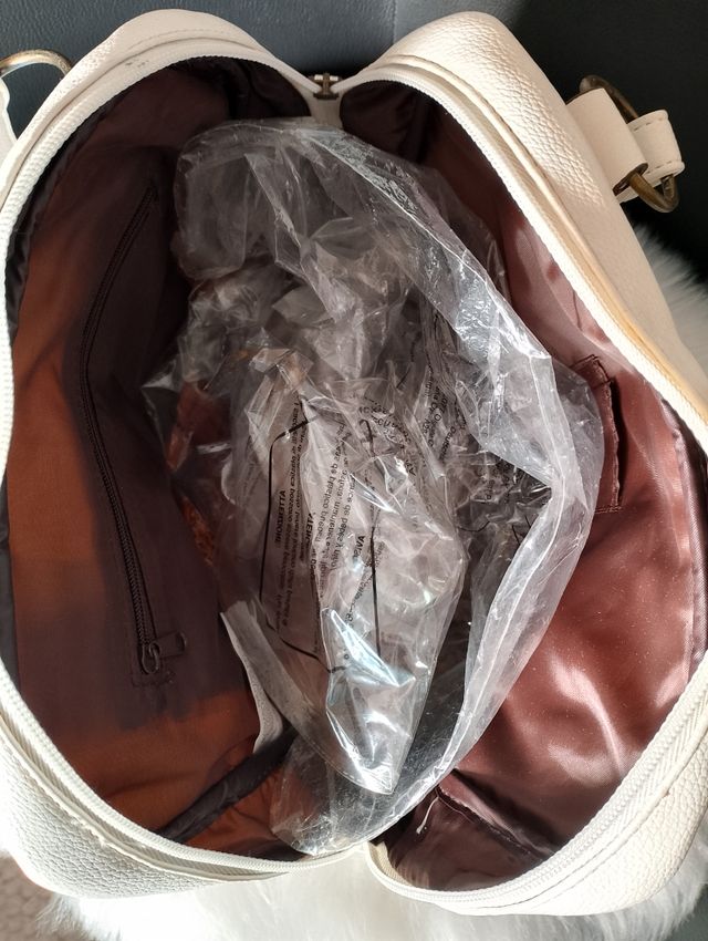 Bolso blanco acolchado