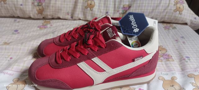 Zapatillas Often rojas retro mujer